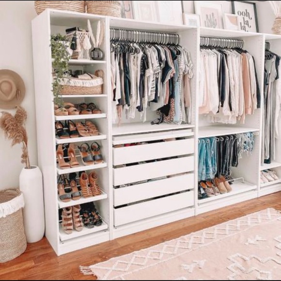 Meet your Posher, Addison - Picture 1 of 1